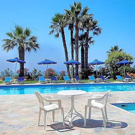 Rododafni Szálloda Paphos