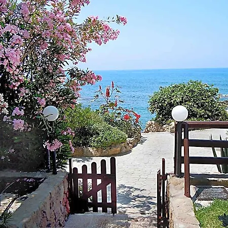 Szálloda Rododafni Paphos