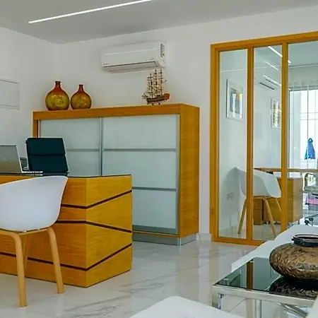 Hotel Rododafni 4*